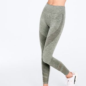 Pink VS seamless leggings